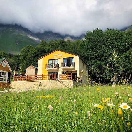 Oishe Terrace Hotel Kazbegi ภายนอก รูปภาพ